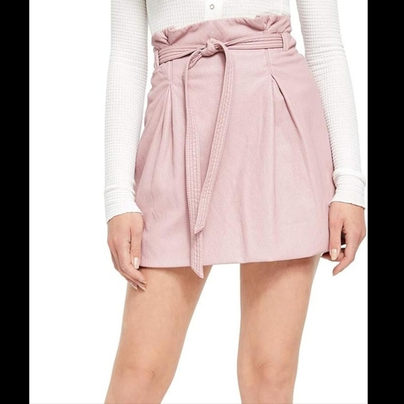 Free People Dresses & Skirts - NWT Free People Payton Faux Leather Paperbag Mini Skirt Size 4 Mauve Swoon
